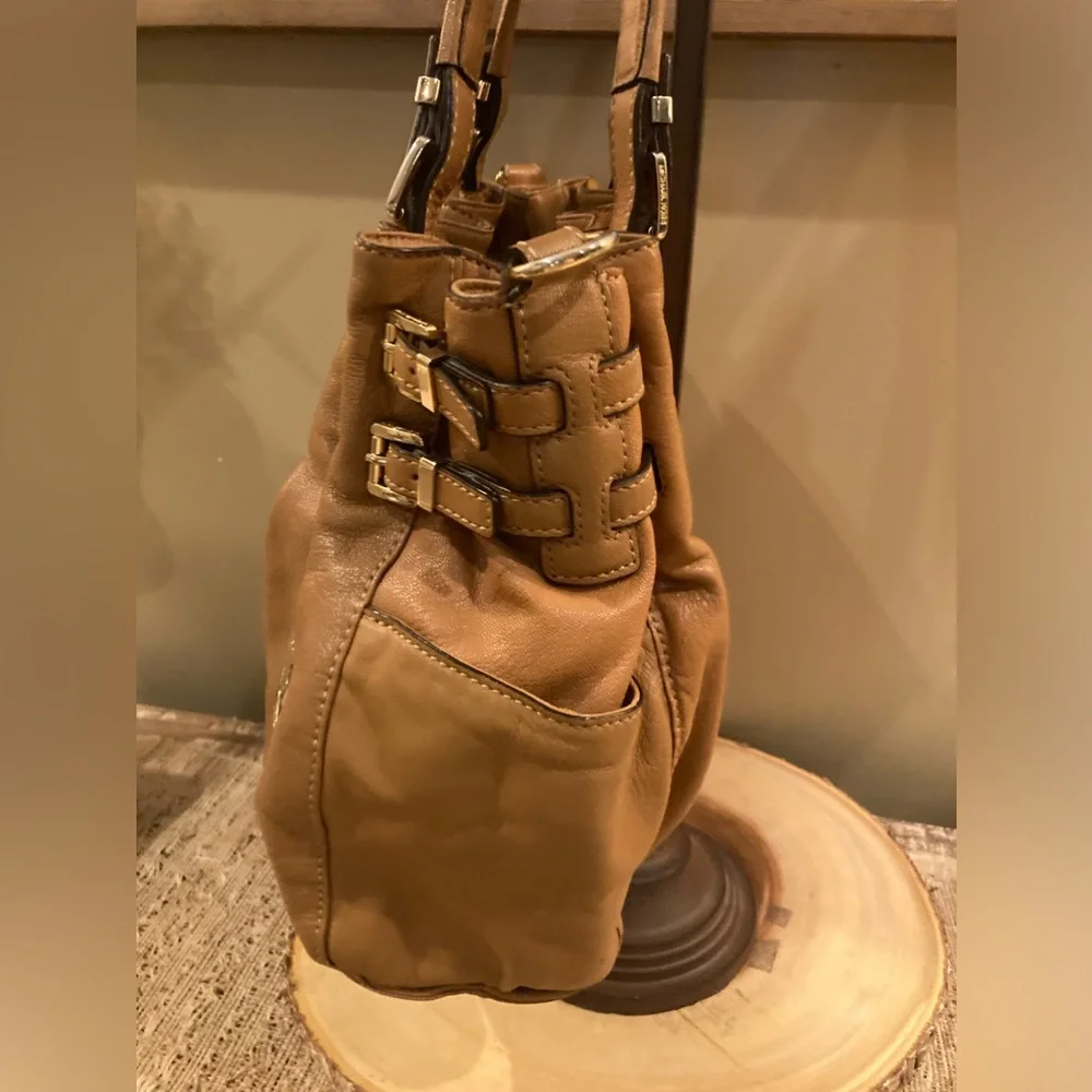 Michael Kors Way Bag Carmel Brown Cinch Buckle‎ Logo Charm Hobo Tote Satchel